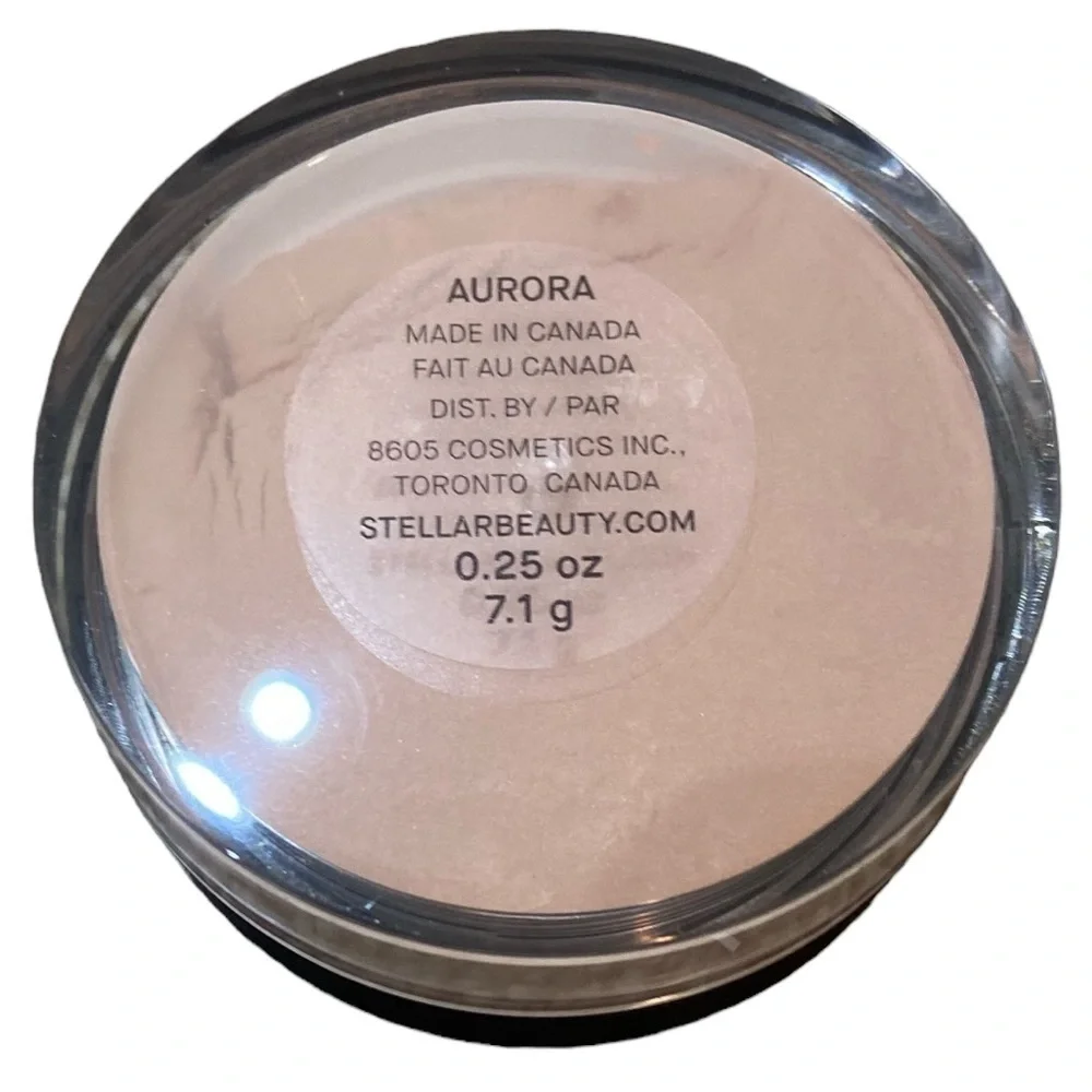 NWT Stellar Beauty finishing powder Aurora shade made in Canada